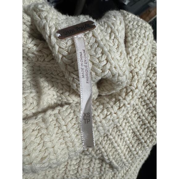 Free People Oversized Turtleneck Sweater Cream Textured Knit XS (Oversized) - Picture 5 of 7